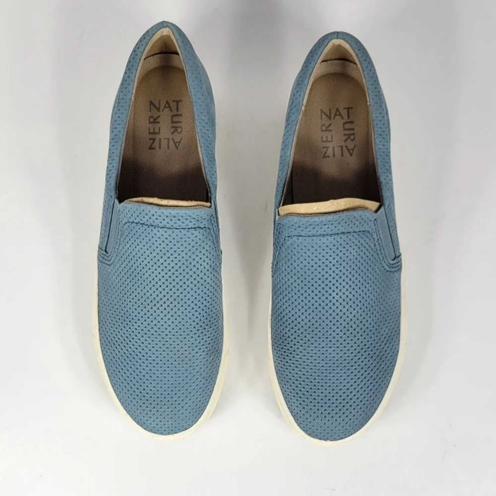 Naturalizer Slip On Sneaker #317 Size 7M